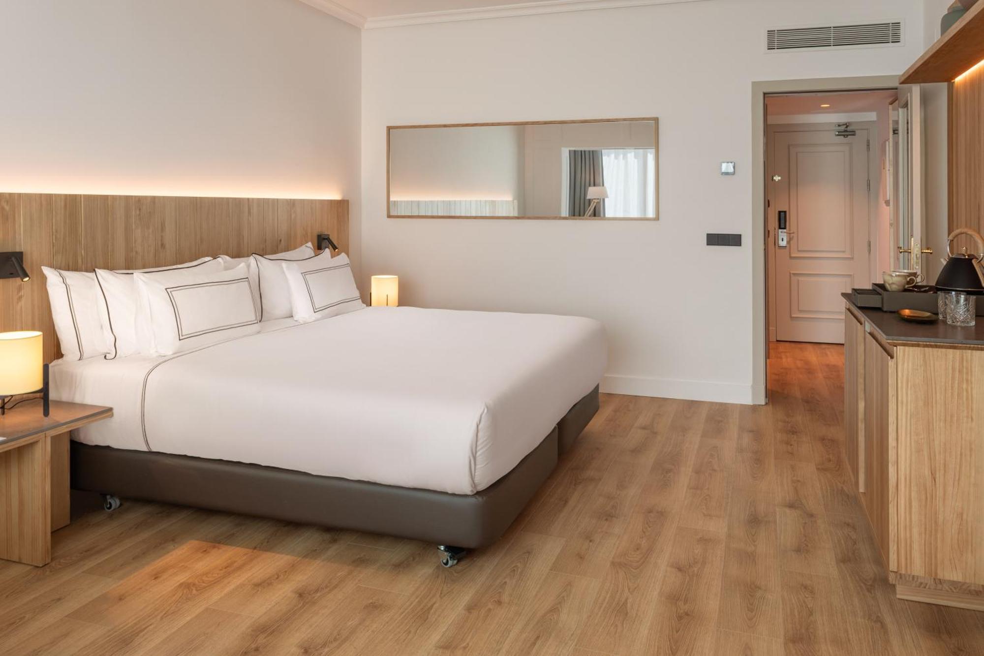 Melia Barajas 4* Madri